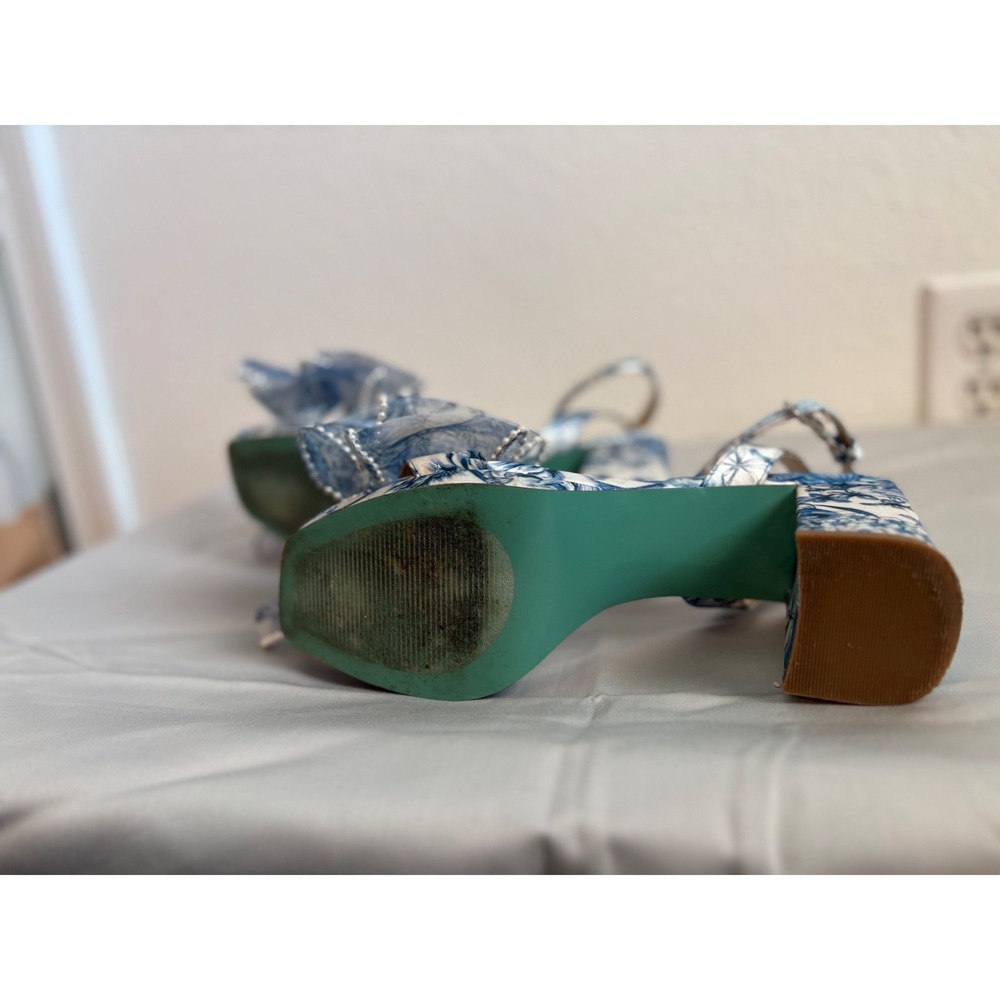 Betsey Johnson 7.5 SB-Duke platform block heels floral blue white open toe bow - Picture 9 of 12